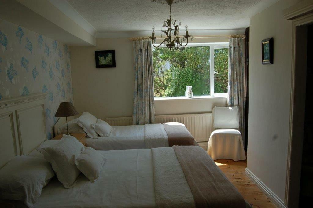Bed and Breakfast Teach An Easard Clifden Exterior foto